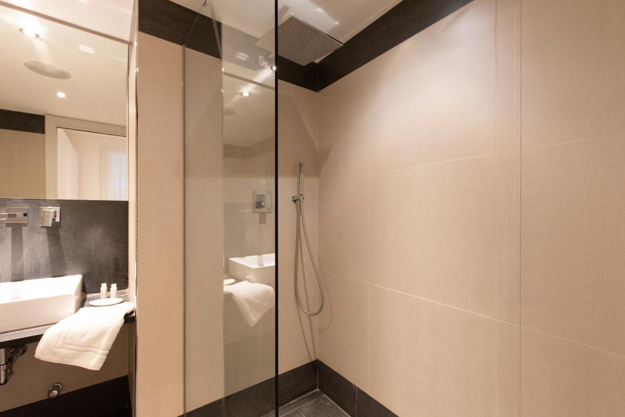 Luxury Apartment - Bramante 7 Milano Dış mekan fotoğraf